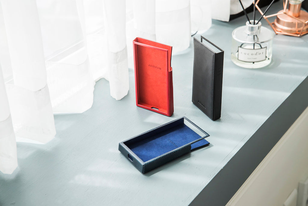 A&futura SE100 Leather Case